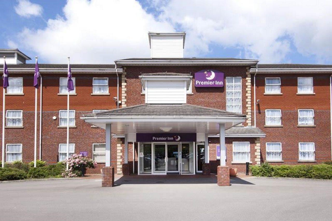 Premier Inn Bolton Stadium Arena Exterior photo