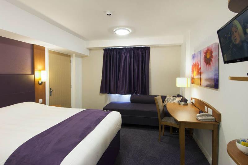 Premier Inn Bolton Stadium Arena Exterior photo